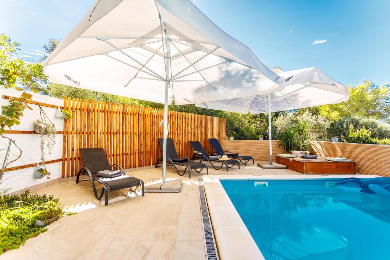Nono Jure , private pool&sauna Milna  Exterior foto